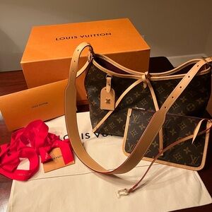 LOUIS VUITTON CarryAll PM